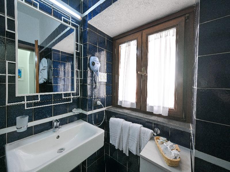 Hotel Annabelle image