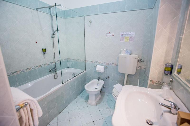 Hotel Tourist image