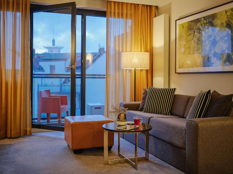 Adina Apartment Hotel Hamburg Michel image