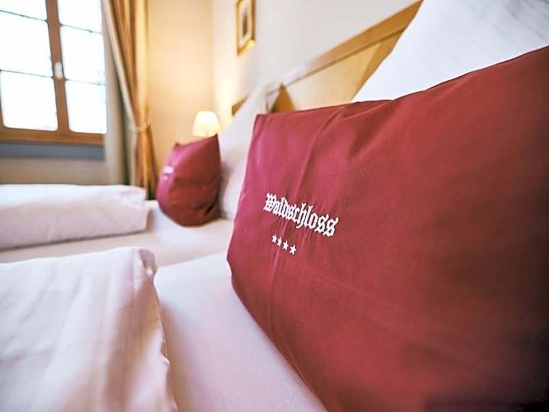 Hotel & Restaurant Waldschloss image