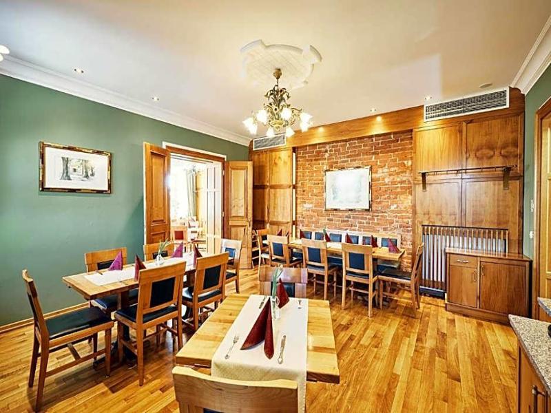 Hotel & Restaurant Waldschloss image