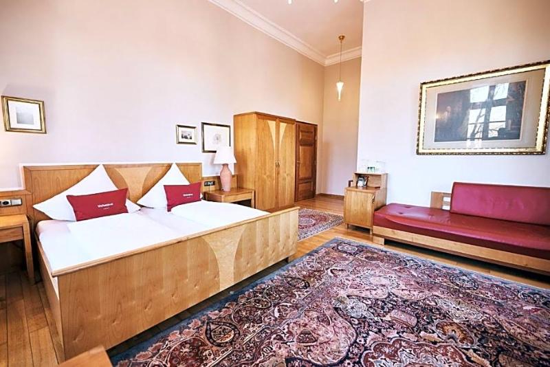 Hotel & Restaurant Waldschloss image