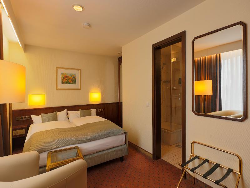 Trip Inn Hotel Esplanade image
