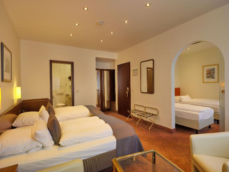 Trip Inn Hotel Esplanade image