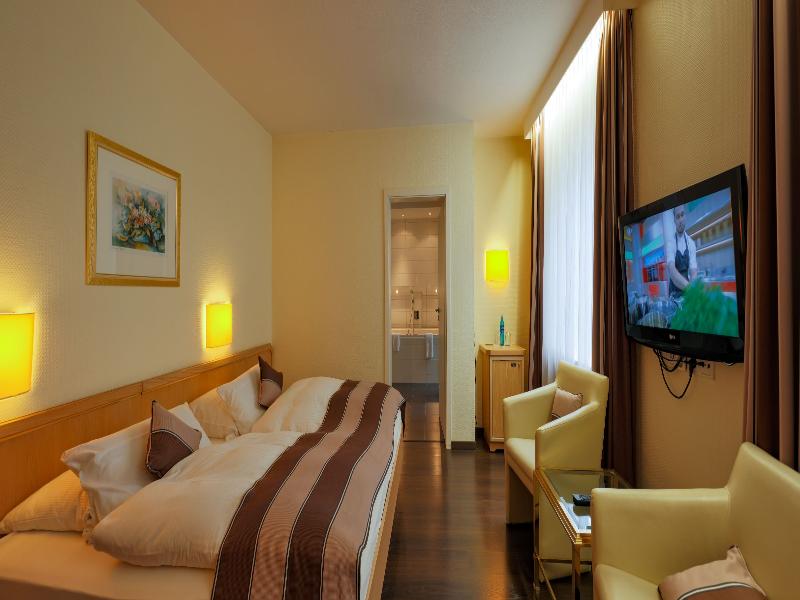 Trip Inn Hotel Esplanade image