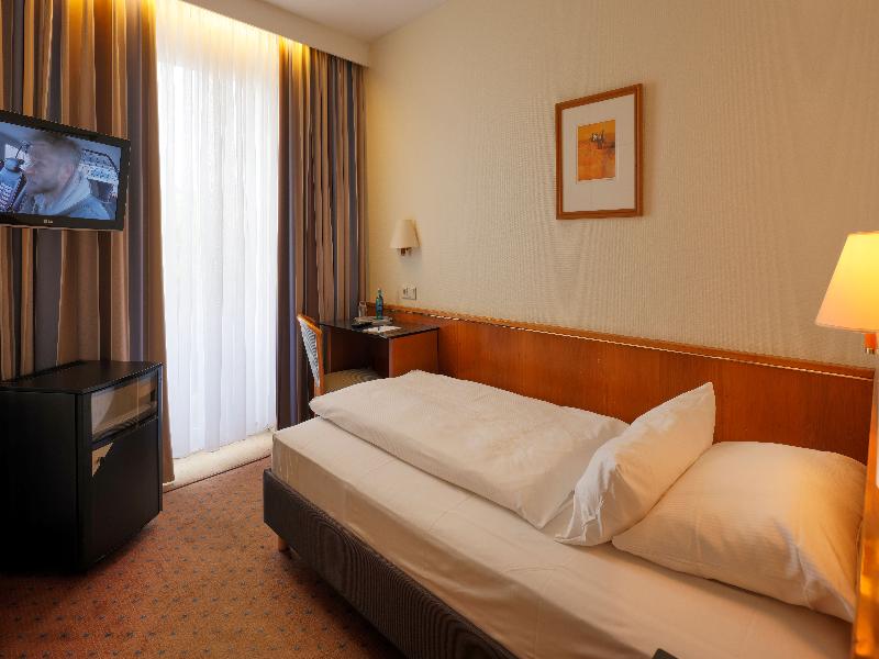 Trip Inn Hotel Esplanade image