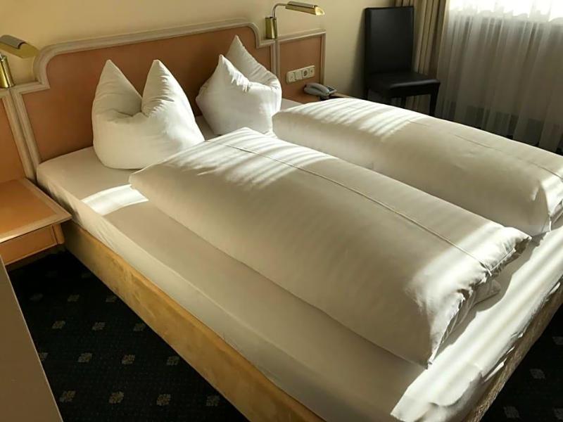 Hotel Ambiente image