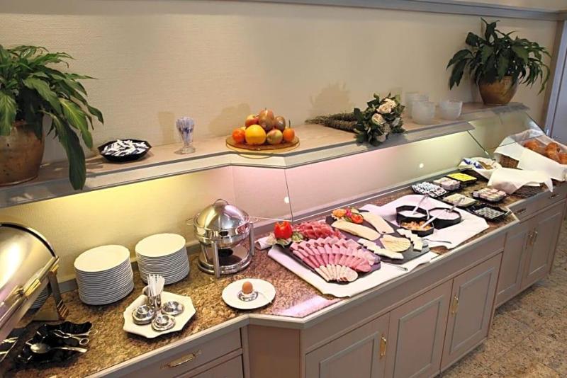 Hotel Ambiente image