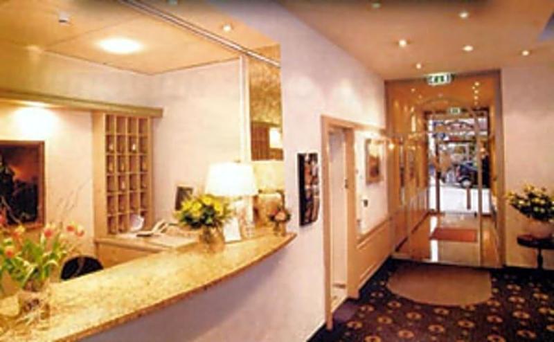 Hotel Ambiente image