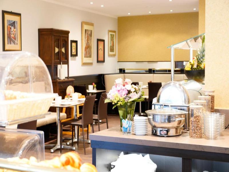 Hotel Bayerischer Hof image