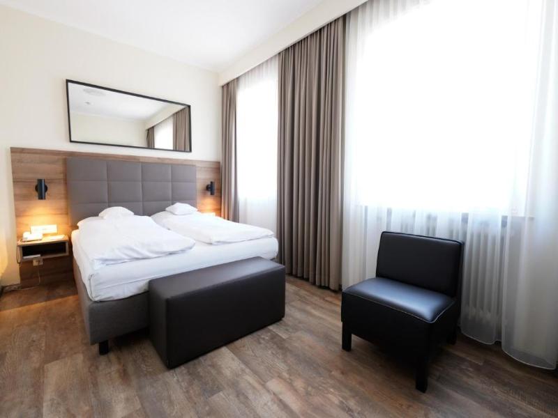 Hotel Bayerischer Hof image