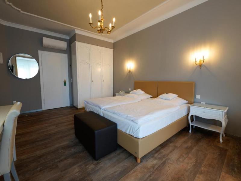 Hotel Bayerischer Hof image
