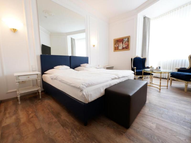 Hotel Bayerischer Hof image