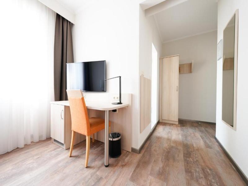 Hotel Bayerischer Hof image