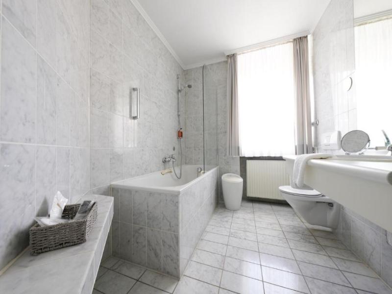 Hotel Bayerischer Hof image
