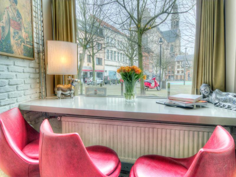Urban Dreams Bed And Breakfast image