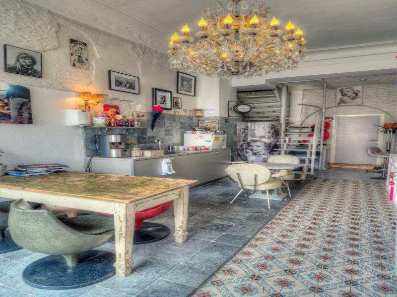 Urban Dreams Bed And Breakfast image