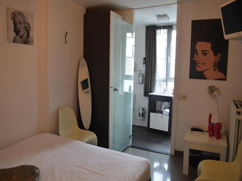 Urban Dreams Bed And Breakfast image