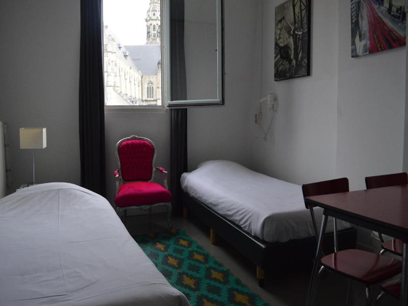 Urban Dreams Bed And Breakfast image