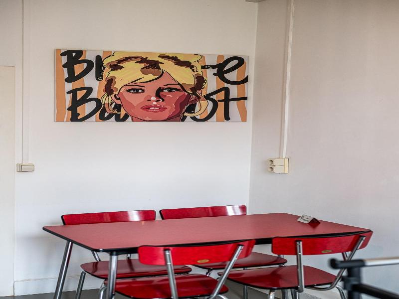 Urban Dreams Bed And Breakfast image