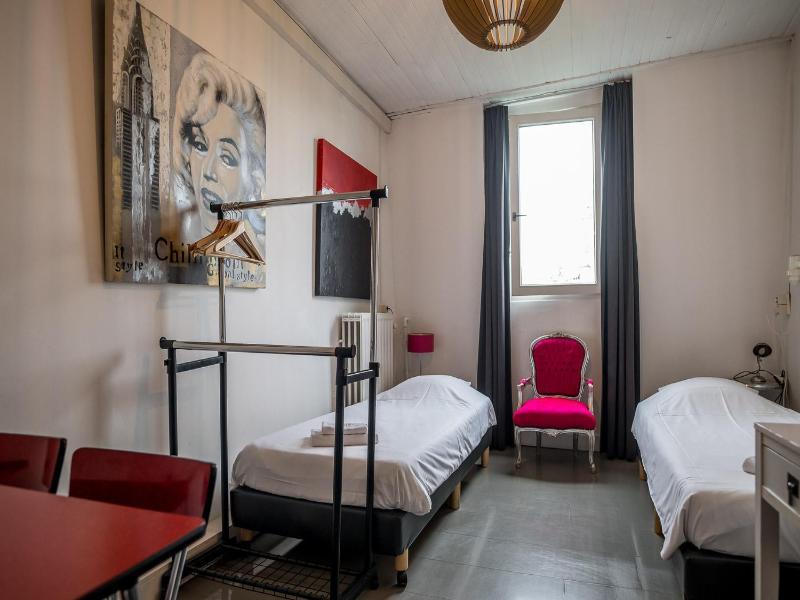 Urban Dreams Bed And Breakfast image