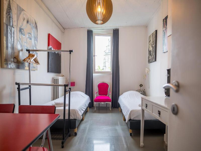 Urban Dreams Bed And Breakfast image