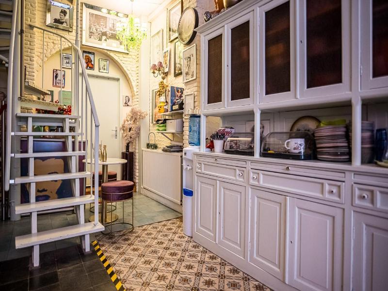 Urban Dreams Bed And Breakfast image
