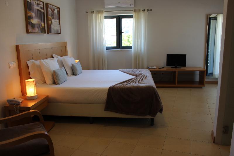 Vicentina Hotel image