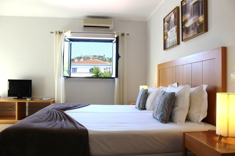 Vicentina Hotel image