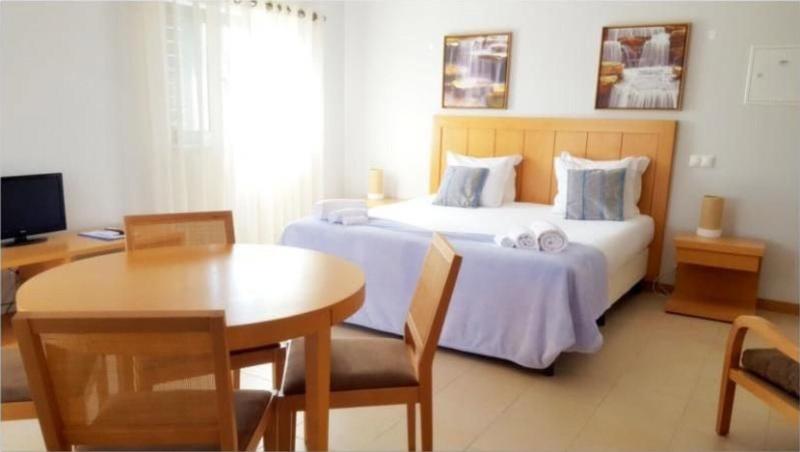 Vicentina Hotel image