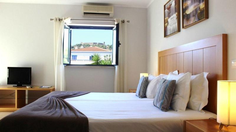 Vicentina Hotel image