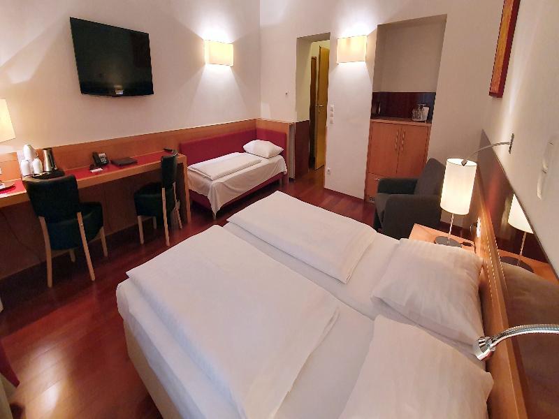 Hotel Zipser image