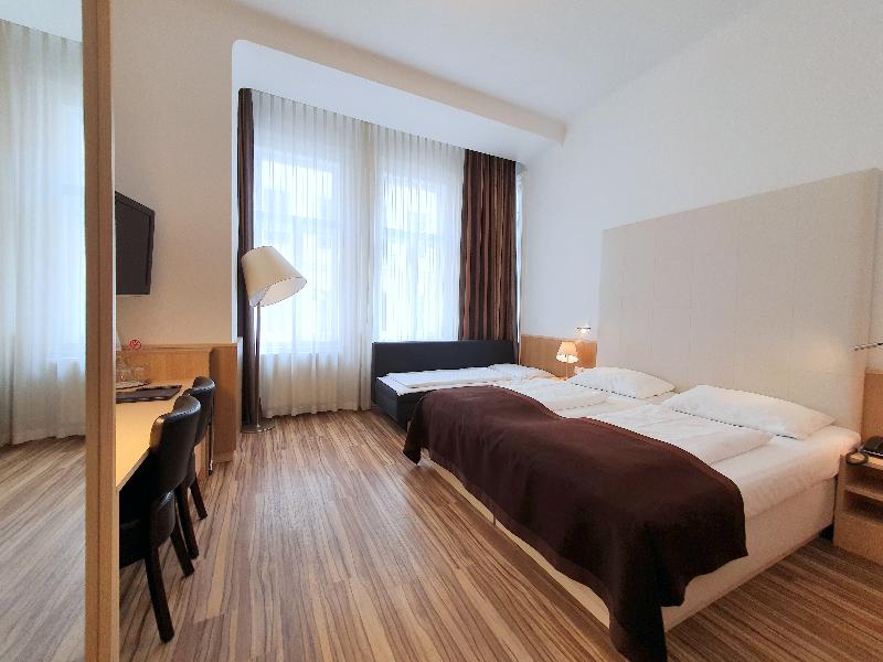 Hotel Zipser image