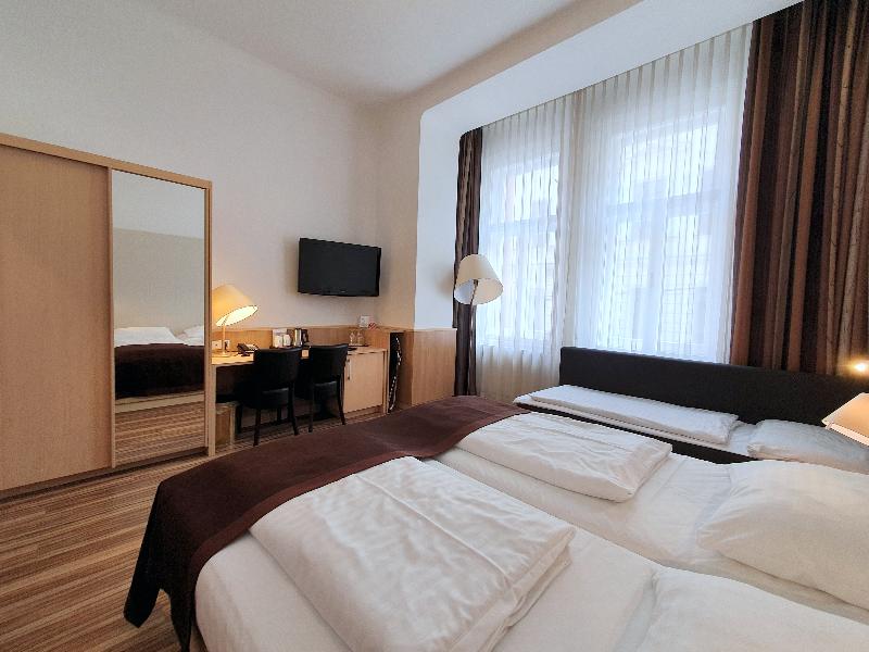Hotel Zipser image