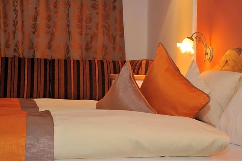 Sport- Und Familienhotel Klausen image