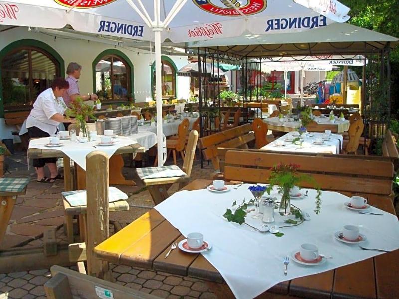 Sport- Und Familienhotel Klausen image