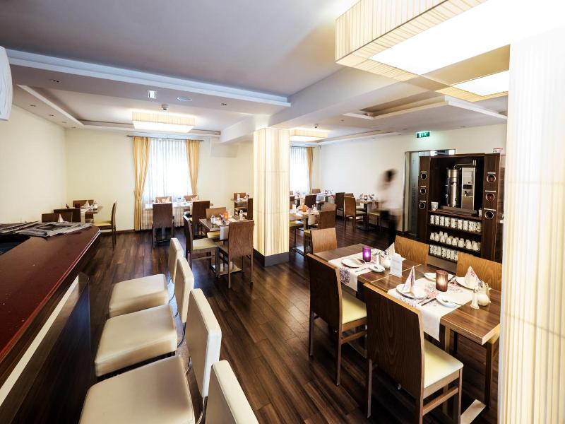 Hotel Guter Hirte image