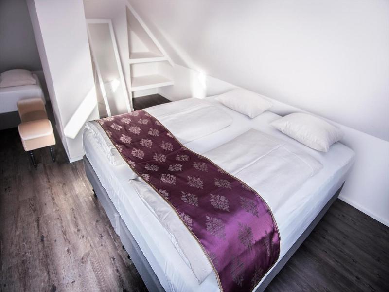 Hotel Guter Hirte image