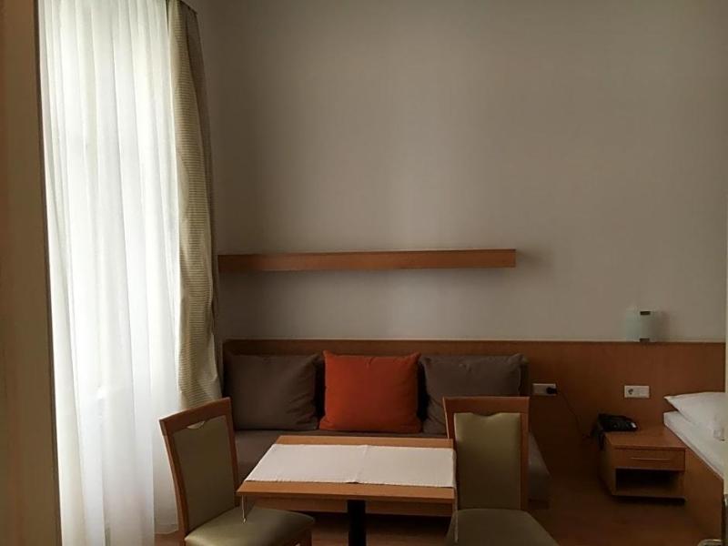 Pension Ani - Fallstaff image