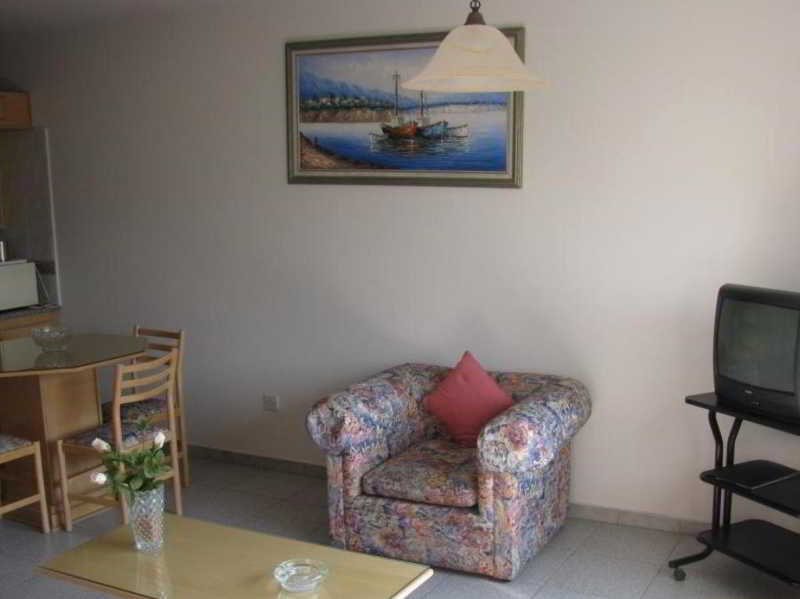 Tsialis Hotel Apts