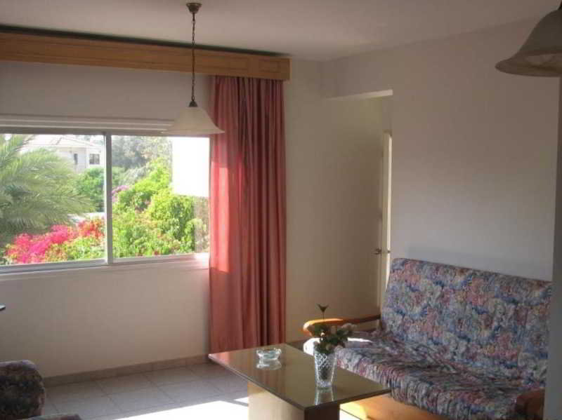 Tsialis Hotel Apts image
