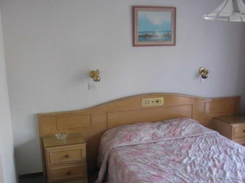 Tsialis Hotel Apts image