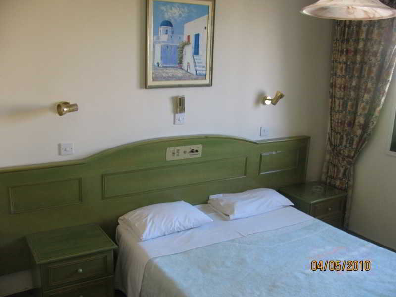 Tsialis Hotel Apts image