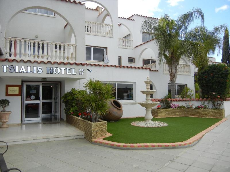Tsialis Hotel Apts image