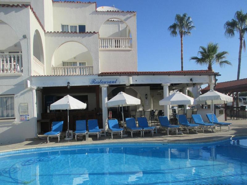 Tsialis Hotel Apts image