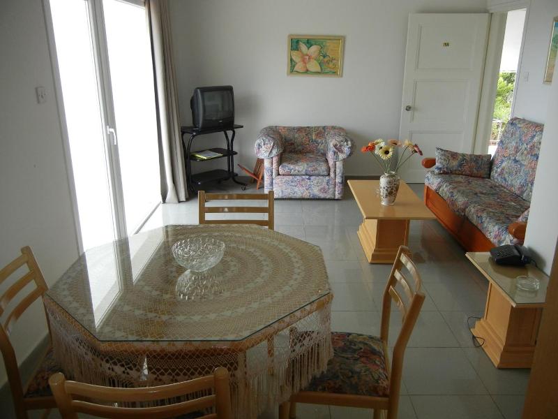 Tsialis Hotel Apts image