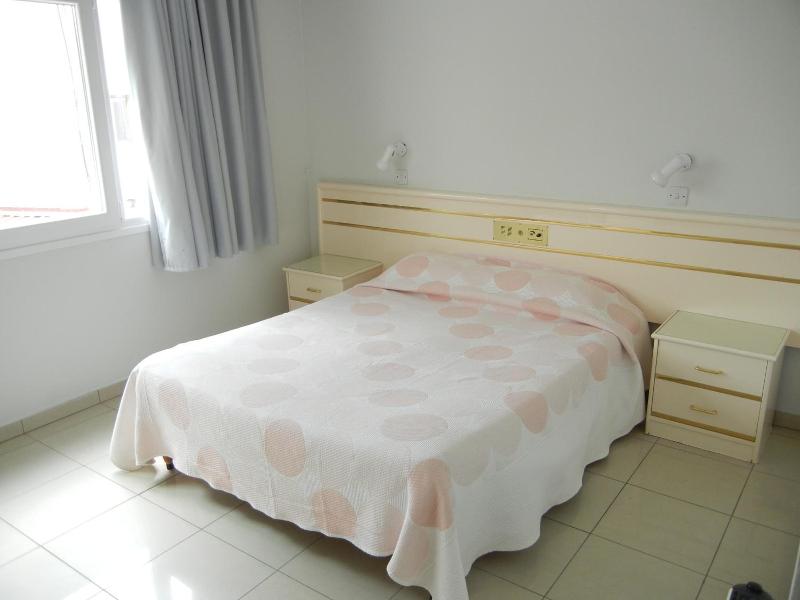 Tsialis Hotel Apts image