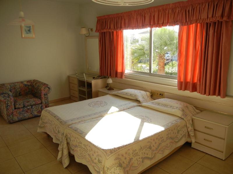 Tsialis Hotel Apts image