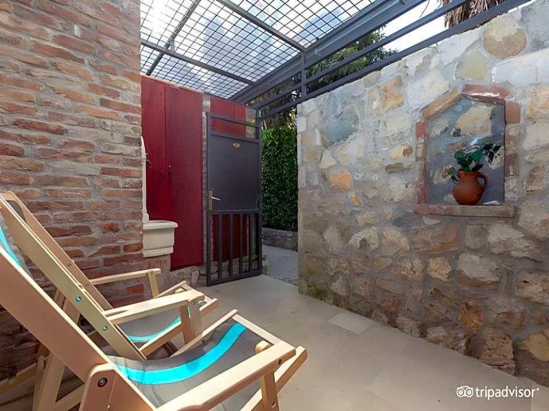 Garden Apartment Hotel image