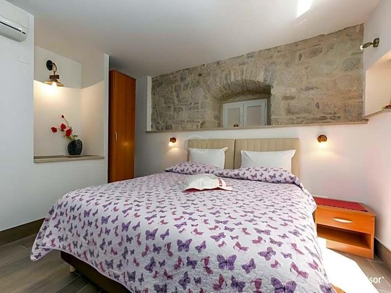 Garden Apartment Hotel image